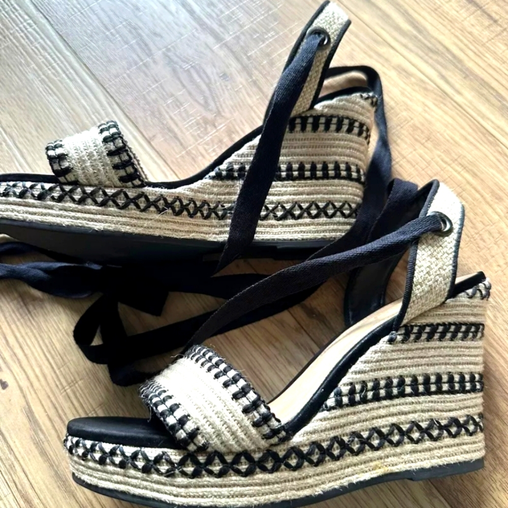 SCHUTZ Electra High Heel Wedge Sandals. - Picture 3 of 3